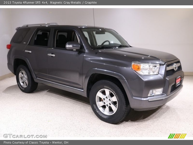 Magnetic Gray Metallic / Graphite 2013 Toyota 4Runner SR5 4x4