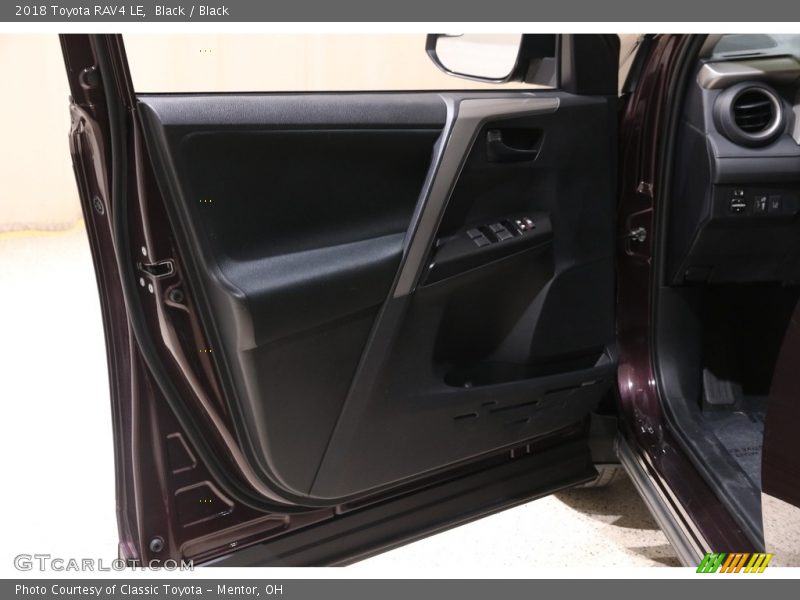 Black / Black 2018 Toyota RAV4 LE