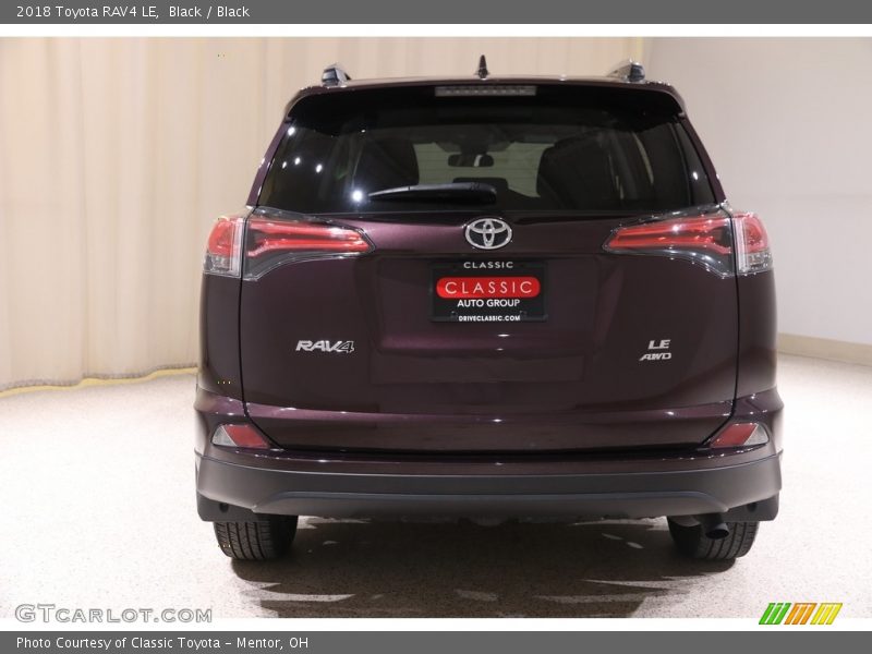 Black / Black 2018 Toyota RAV4 LE