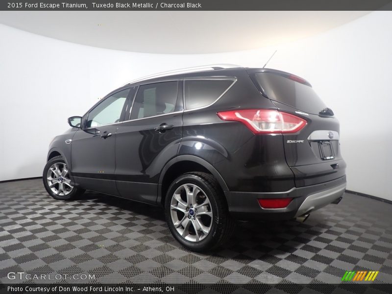 Tuxedo Black Metallic / Charcoal Black 2015 Ford Escape Titanium