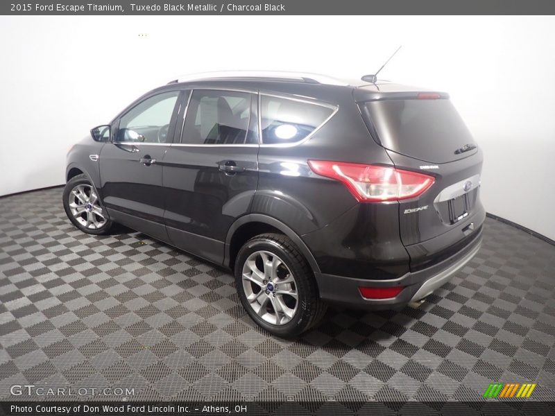 Tuxedo Black Metallic / Charcoal Black 2015 Ford Escape Titanium