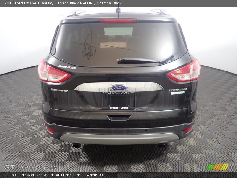 Tuxedo Black Metallic / Charcoal Black 2015 Ford Escape Titanium