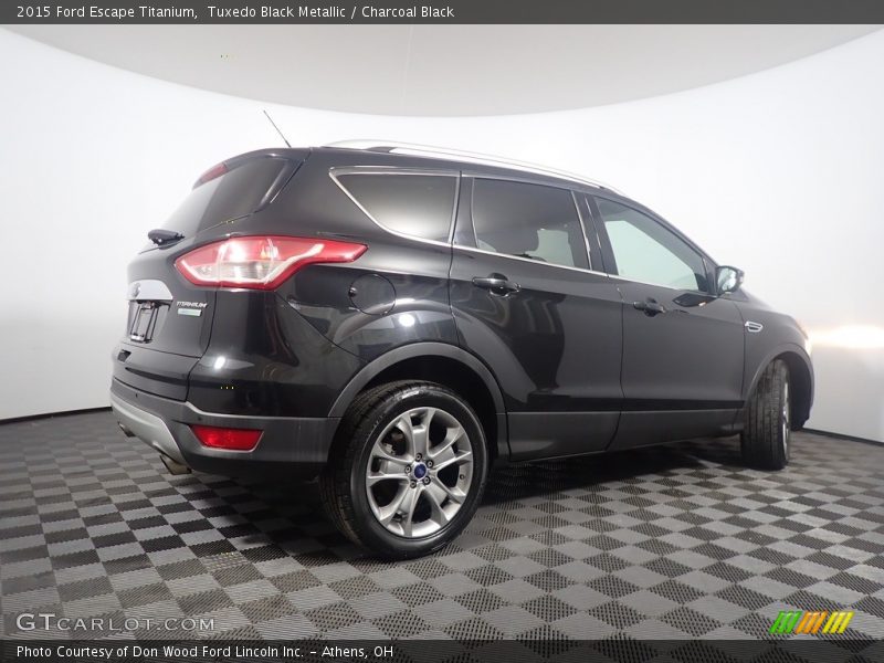 Tuxedo Black Metallic / Charcoal Black 2015 Ford Escape Titanium