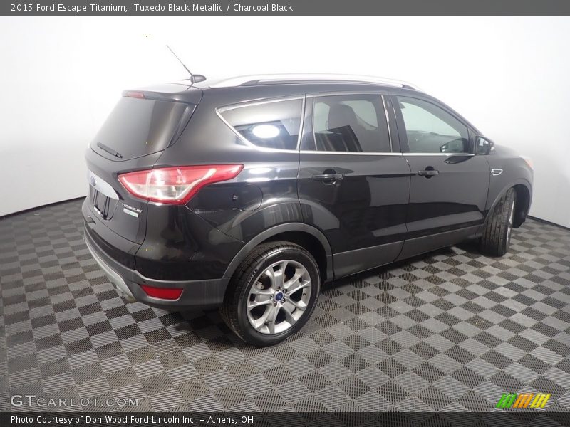 Tuxedo Black Metallic / Charcoal Black 2015 Ford Escape Titanium
