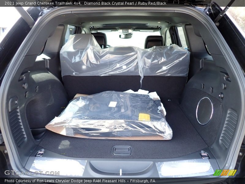 Diamond Black Crystal Pearl / Ruby Red/Black 2021 Jeep Grand Cherokee Trailhawk 4x4
