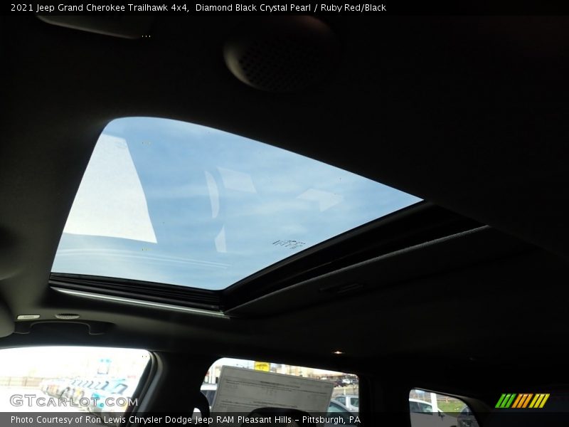 Diamond Black Crystal Pearl / Ruby Red/Black 2021 Jeep Grand Cherokee Trailhawk 4x4