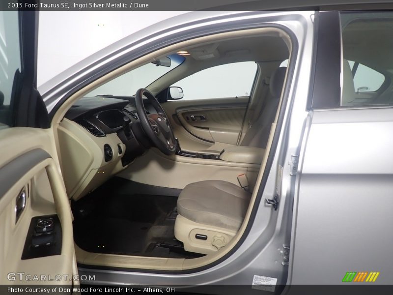 Ingot Silver Metallic / Dune 2015 Ford Taurus SE
