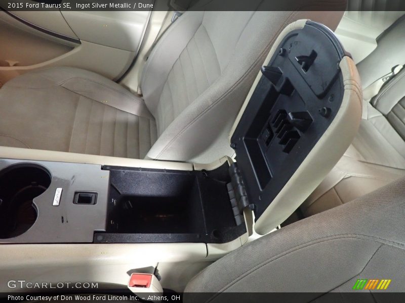 Ingot Silver Metallic / Dune 2015 Ford Taurus SE