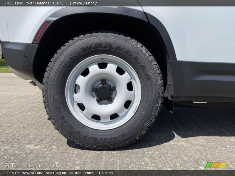 Fuji White / Ebony 2021 Land Rover Defender 110 S
