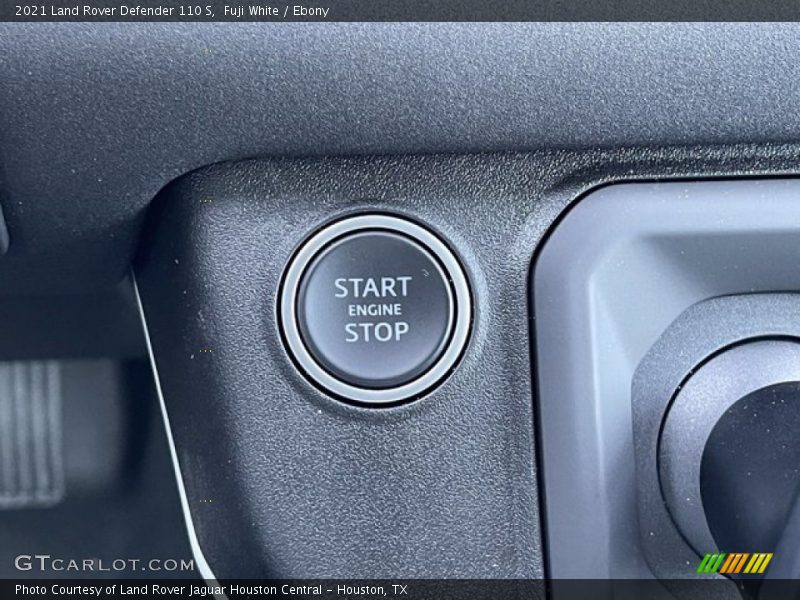 Fuji White / Ebony 2021 Land Rover Defender 110 S