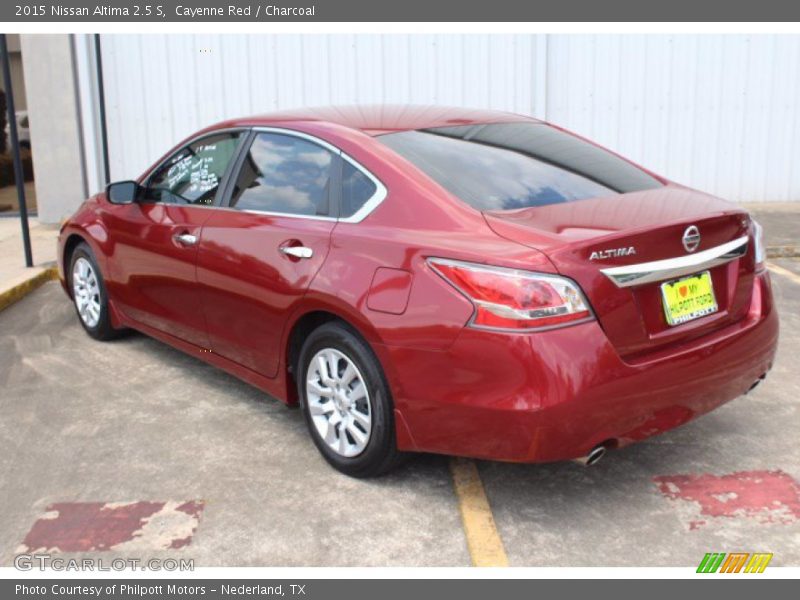 Cayenne Red / Charcoal 2015 Nissan Altima 2.5 S