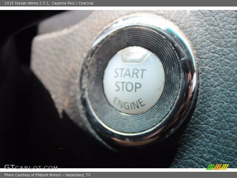 Cayenne Red / Charcoal 2015 Nissan Altima 2.5 S
