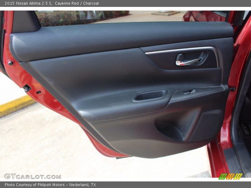 Cayenne Red / Charcoal 2015 Nissan Altima 2.5 S