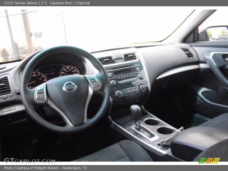 Cayenne Red / Charcoal 2015 Nissan Altima 2.5 S