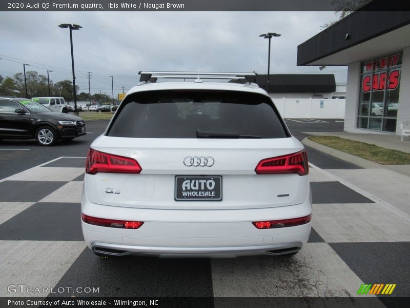 Ibis White / Nougat Brown 2020 Audi Q5 Premium quattro