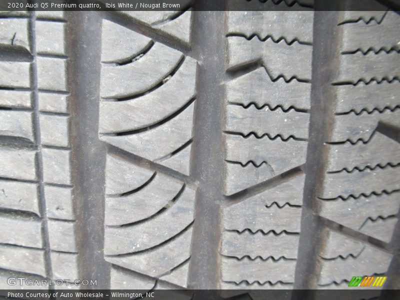 Ibis White / Nougat Brown 2020 Audi Q5 Premium quattro