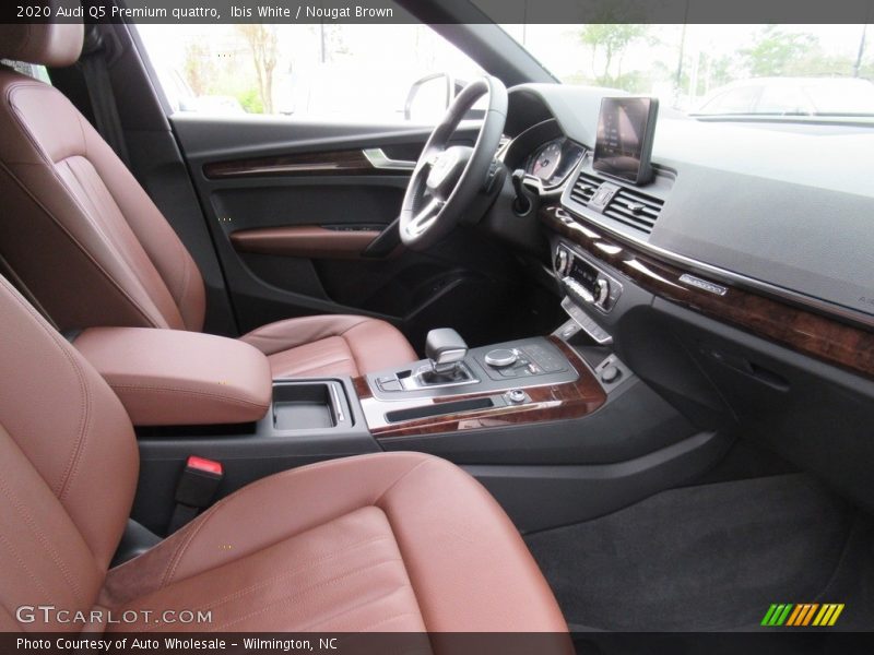 Front Seat of 2020 Q5 Premium quattro