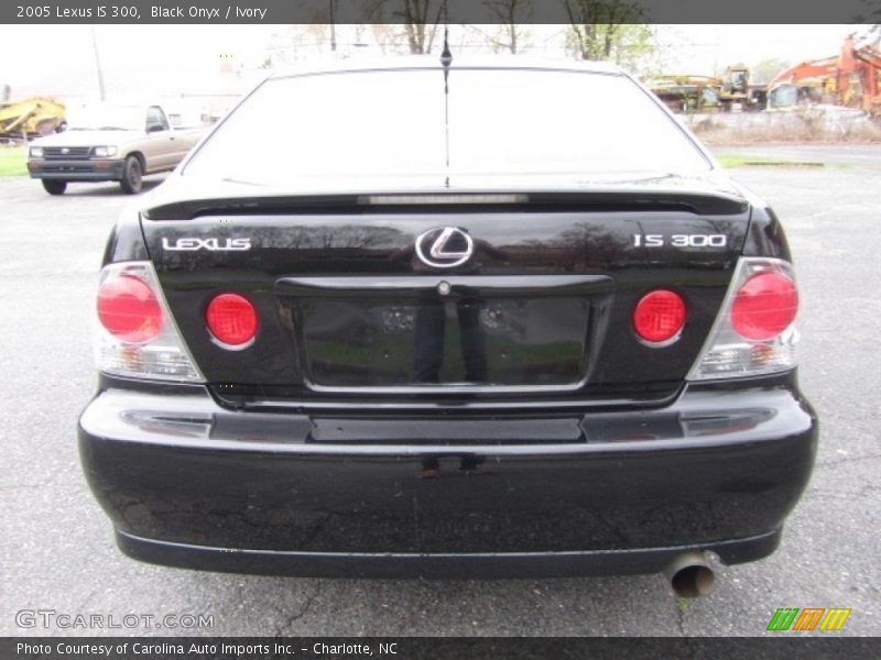 Black Onyx / Ivory 2005 Lexus IS 300