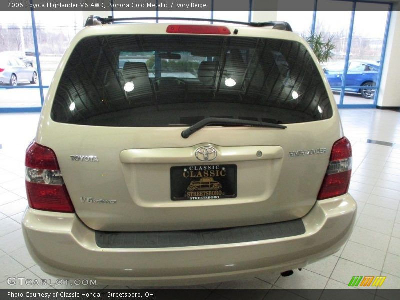Sonora Gold Metallic / Ivory Beige 2006 Toyota Highlander V6 4WD