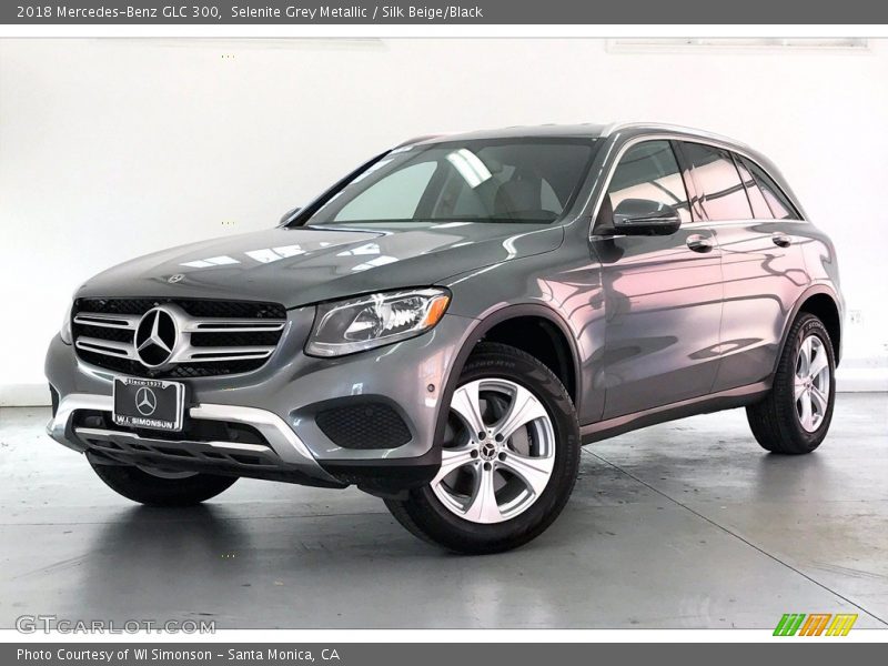 Selenite Grey Metallic / Silk Beige/Black 2018 Mercedes-Benz GLC 300