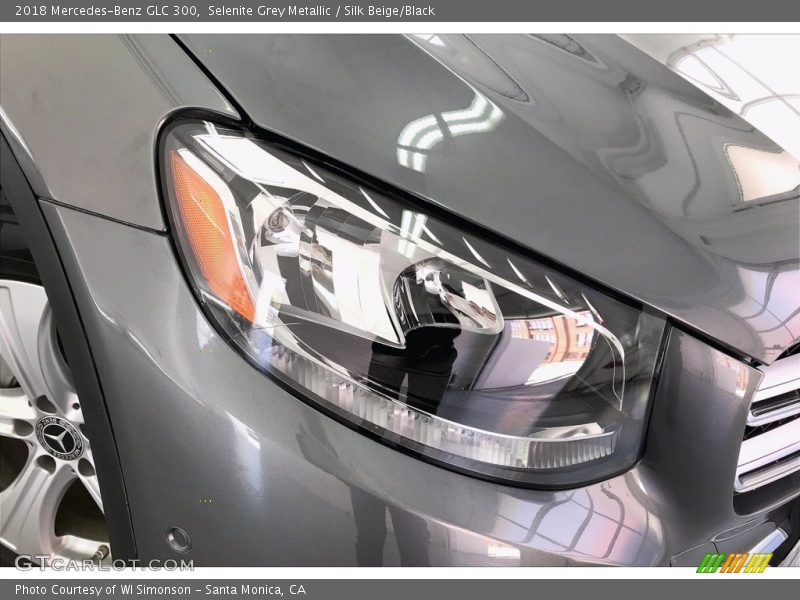 Selenite Grey Metallic / Silk Beige/Black 2018 Mercedes-Benz GLC 300