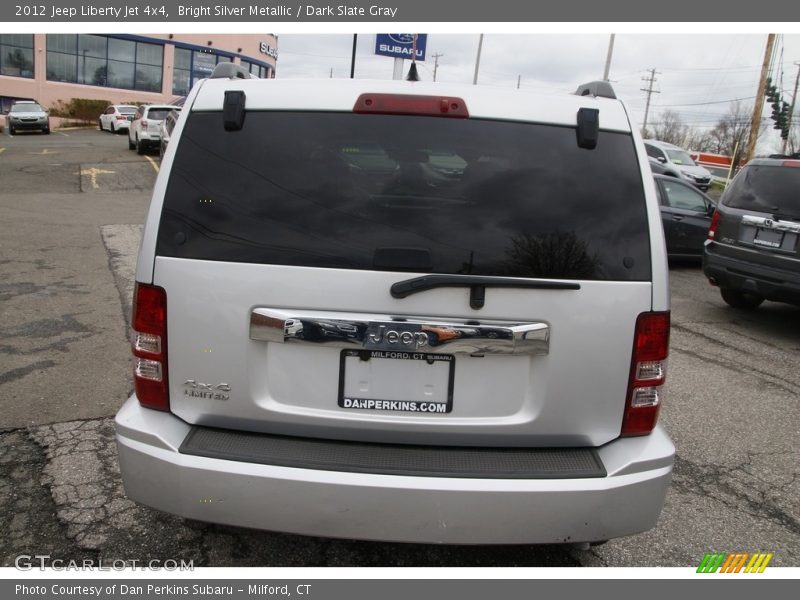Bright Silver Metallic / Dark Slate Gray 2012 Jeep Liberty Jet 4x4
