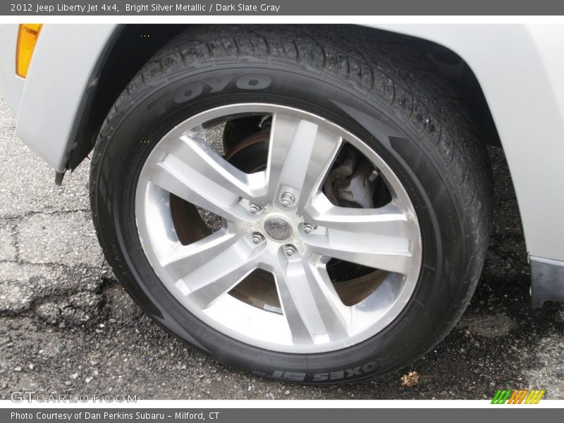 Bright Silver Metallic / Dark Slate Gray 2012 Jeep Liberty Jet 4x4