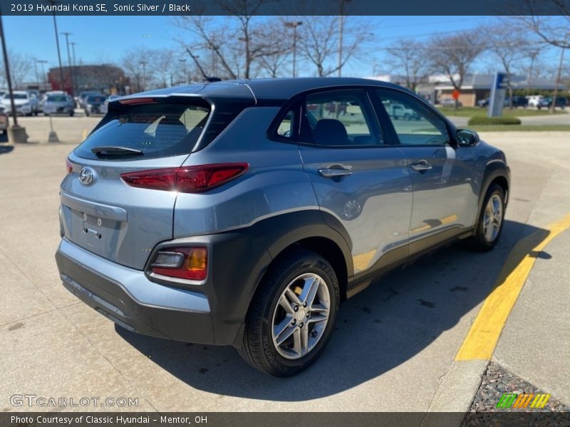 Sonic Silver / Black 2019 Hyundai Kona SE