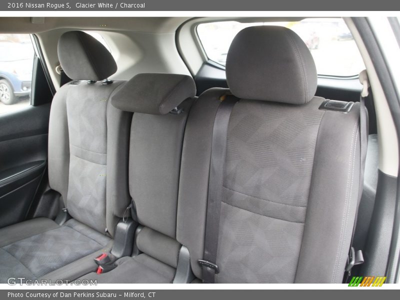 Glacier White / Charcoal 2016 Nissan Rogue S