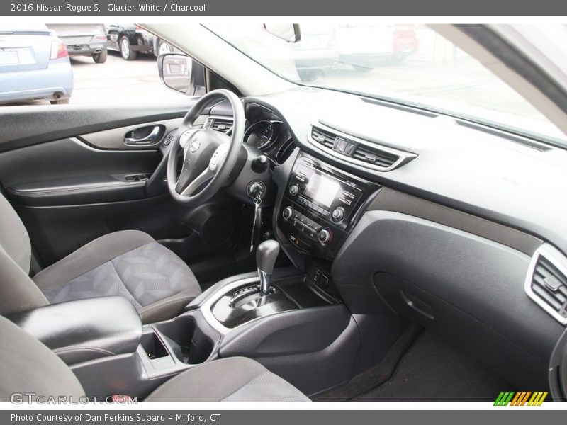 Glacier White / Charcoal 2016 Nissan Rogue S