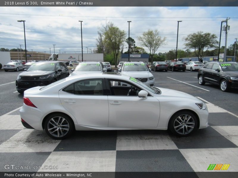 Eminent White Pearl / Chateau 2018 Lexus IS 300