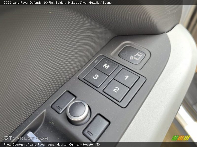 Hakuba Silver Metallic / Ebony 2021 Land Rover Defender 90 First Edition