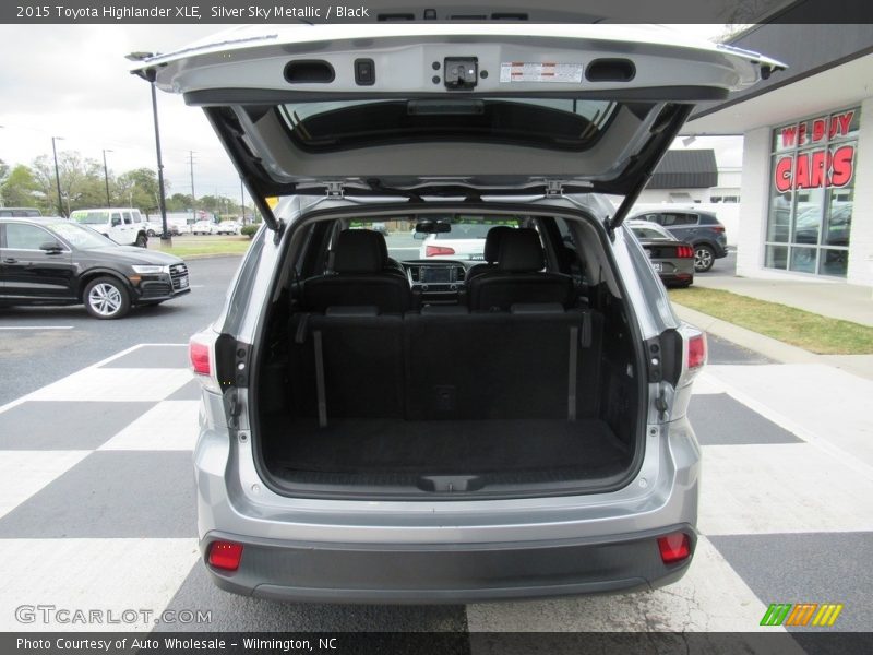 Silver Sky Metallic / Black 2015 Toyota Highlander XLE