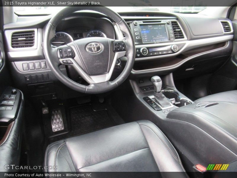 Silver Sky Metallic / Black 2015 Toyota Highlander XLE
