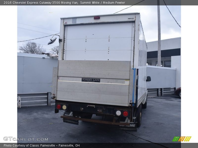 Summit White / Medium Pewter 2016 Chevrolet Express Cutaway 3500 Moving Van
