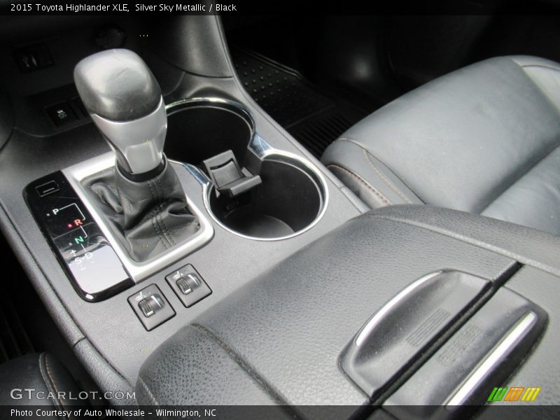 Silver Sky Metallic / Black 2015 Toyota Highlander XLE