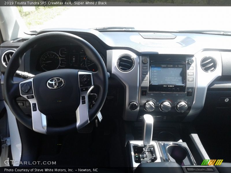 Super White / Black 2019 Toyota Tundra SR5 CrewMax 4x4