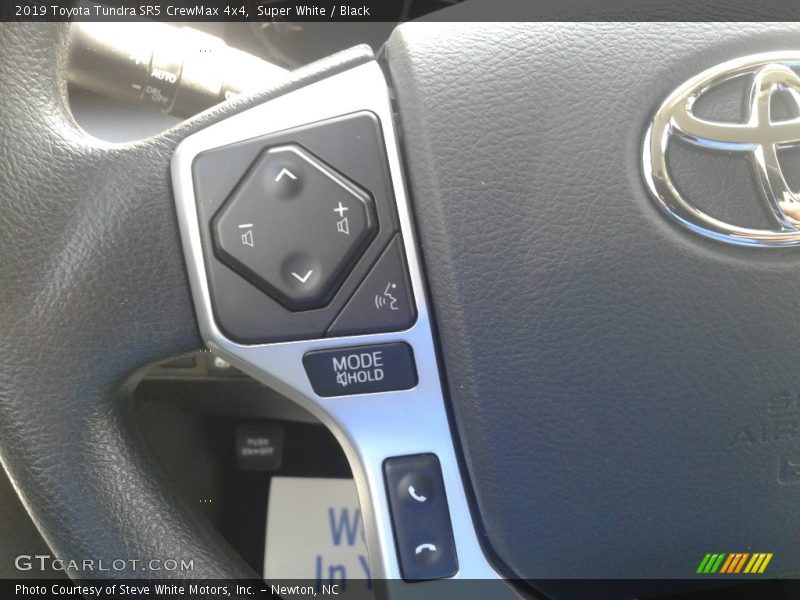 Super White / Black 2019 Toyota Tundra SR5 CrewMax 4x4