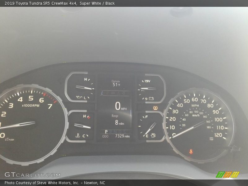 Super White / Black 2019 Toyota Tundra SR5 CrewMax 4x4