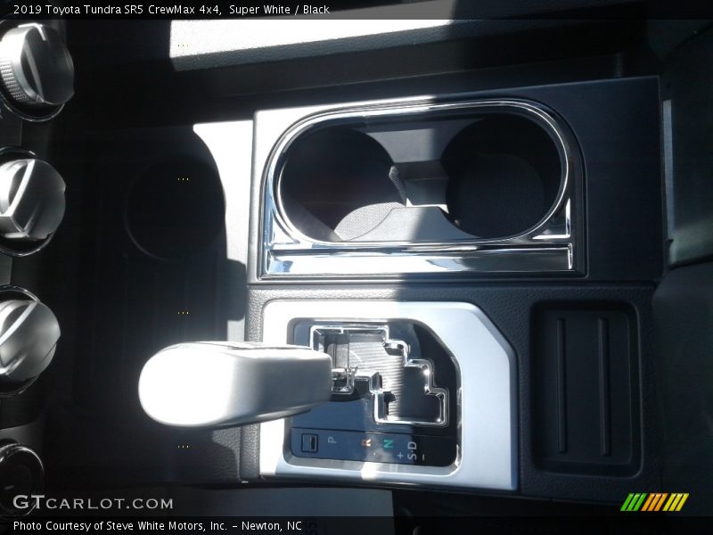 Super White / Black 2019 Toyota Tundra SR5 CrewMax 4x4