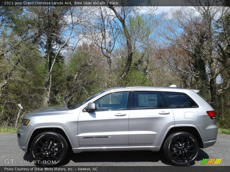 Billet Silver Metallic / Black 2021 Jeep Grand Cherokee Laredo 4x4