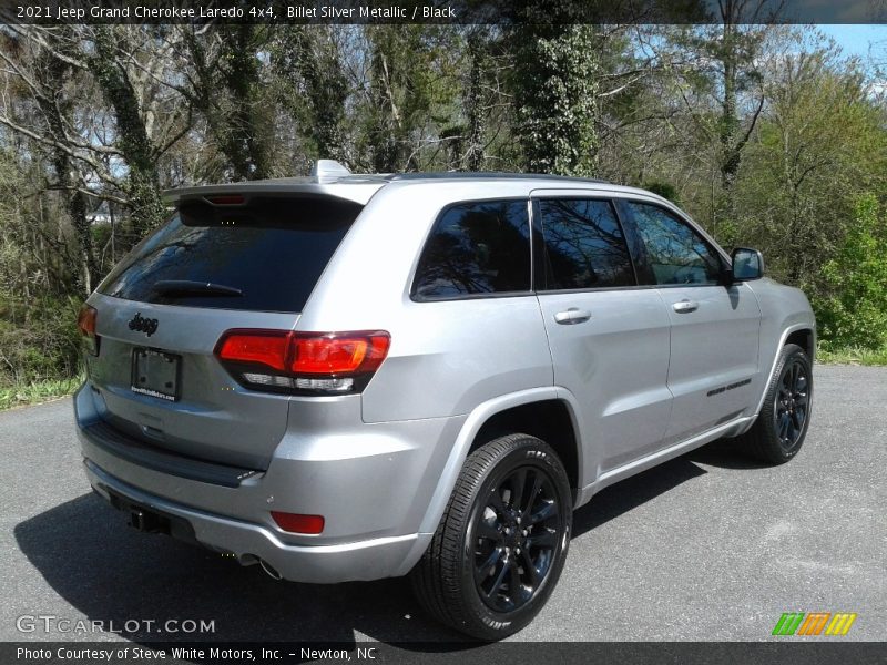 Billet Silver Metallic / Black 2021 Jeep Grand Cherokee Laredo 4x4