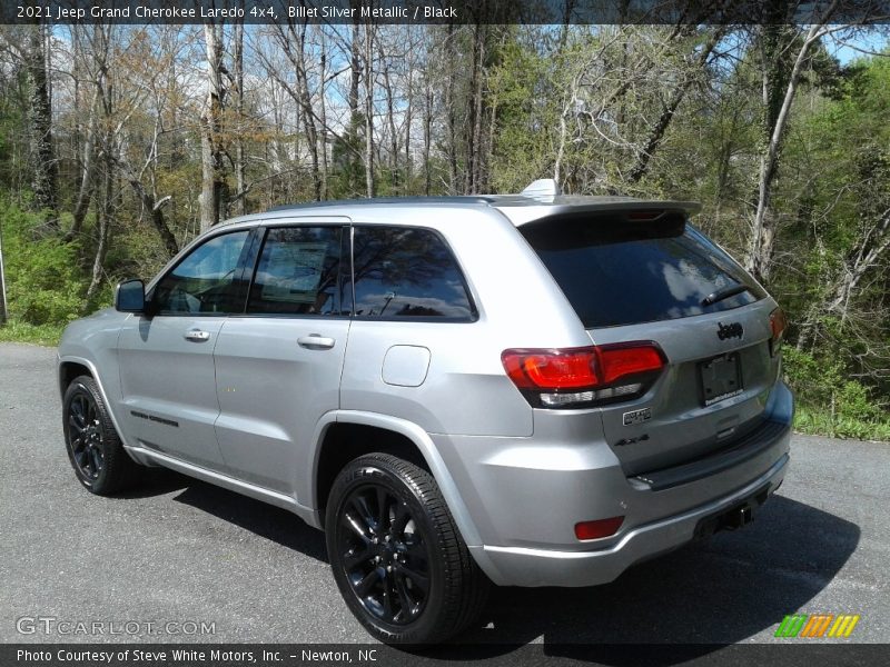 Billet Silver Metallic / Black 2021 Jeep Grand Cherokee Laredo 4x4