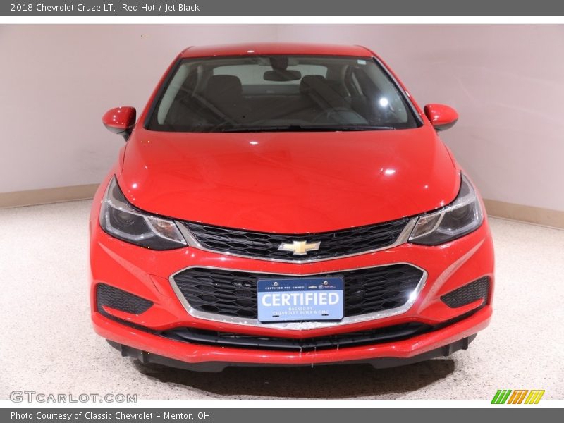 Red Hot / Jet Black 2018 Chevrolet Cruze LT