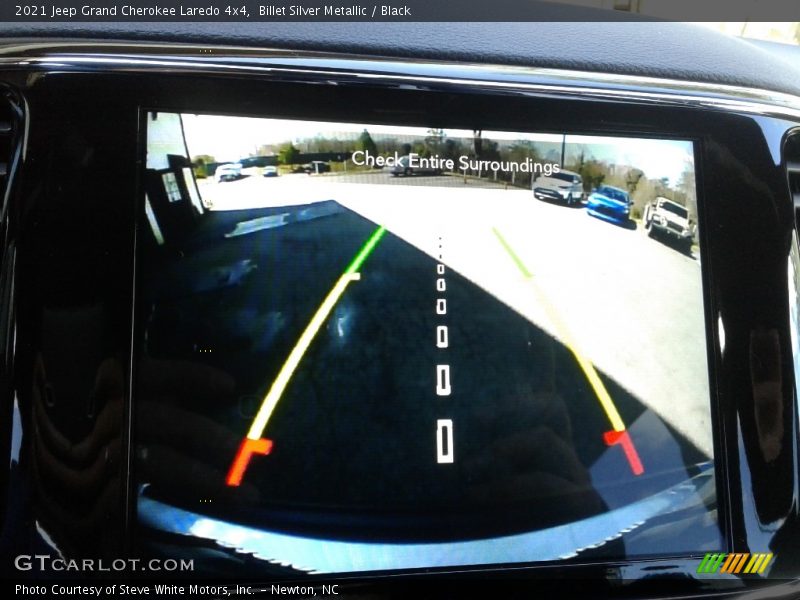 Billet Silver Metallic / Black 2021 Jeep Grand Cherokee Laredo 4x4