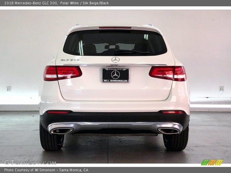 Polar White / Silk Beige/Black 2018 Mercedes-Benz GLC 300