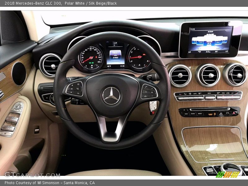 Polar White / Silk Beige/Black 2018 Mercedes-Benz GLC 300