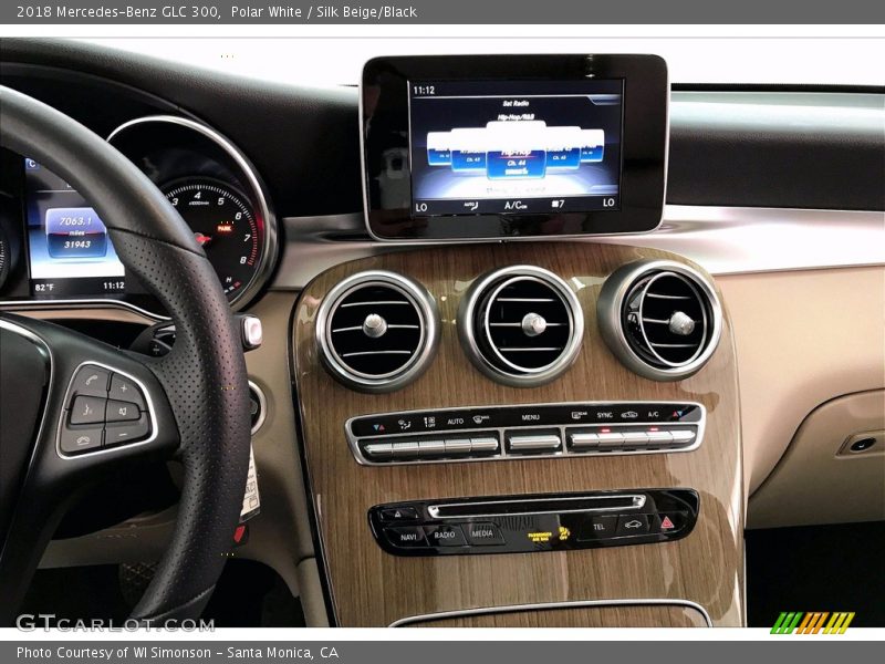 Polar White / Silk Beige/Black 2018 Mercedes-Benz GLC 300