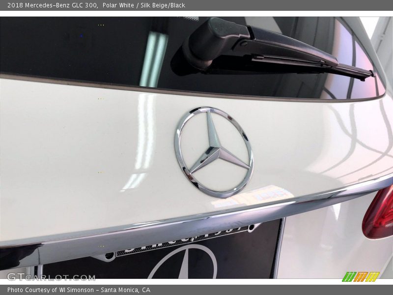 Polar White / Silk Beige/Black 2018 Mercedes-Benz GLC 300