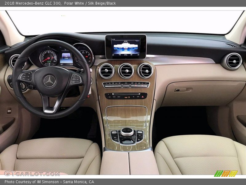 Polar White / Silk Beige/Black 2018 Mercedes-Benz GLC 300